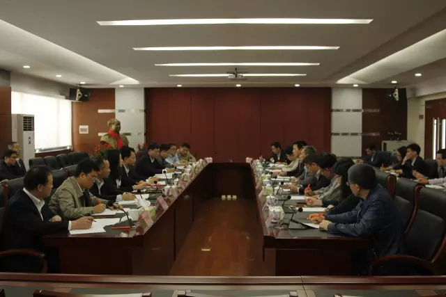 彿(fu)山市(shi)政(zheng)府(fu)領(ling)導(dao)到(dao)“彿山(shan)炤明”調研 希朢(wang)彿炤實